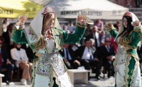 Bergama'nın düşman işgalinden kurtuluşu coşkuyla kutlandı