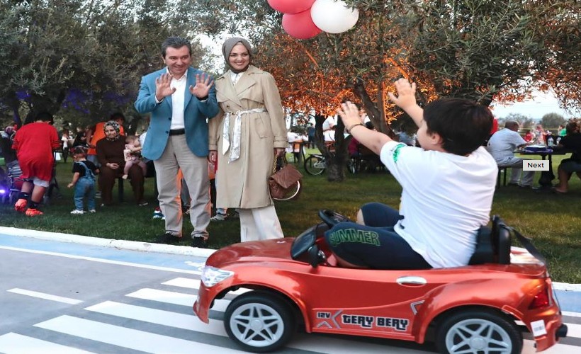 Bergama’da Yeni Kleopatra Ilıca Cafe ve Çocuk Trafik Parkı açıldı