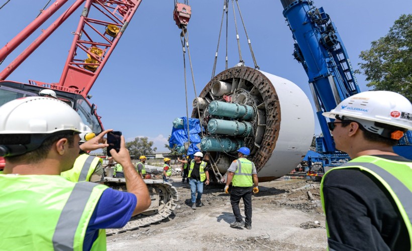 Dev köstebek yola çıktı; İstikamet Buca Metrosu