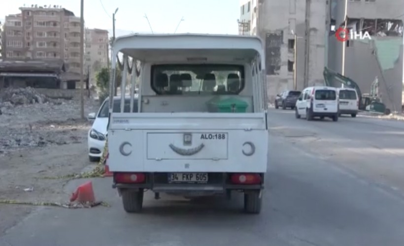 Hatay'da depremin 215. gününde enkazdan ceset çıktı!