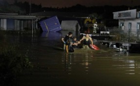 İstanbul'da sel felaketi: 2 kişi hayatını kaybetti, 12 kişi yaralandı