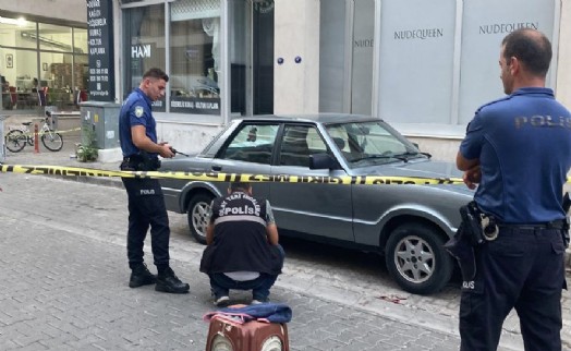 İzmir’de husumetlisini başından vuran şahsın kaçışı kamerada