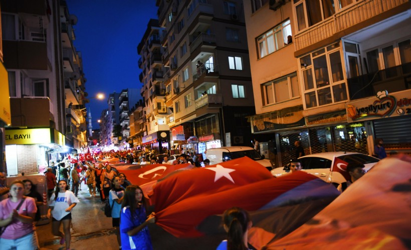 Karabağlar’da geleneksel kortej ve Sevcan Orhan coşkusu