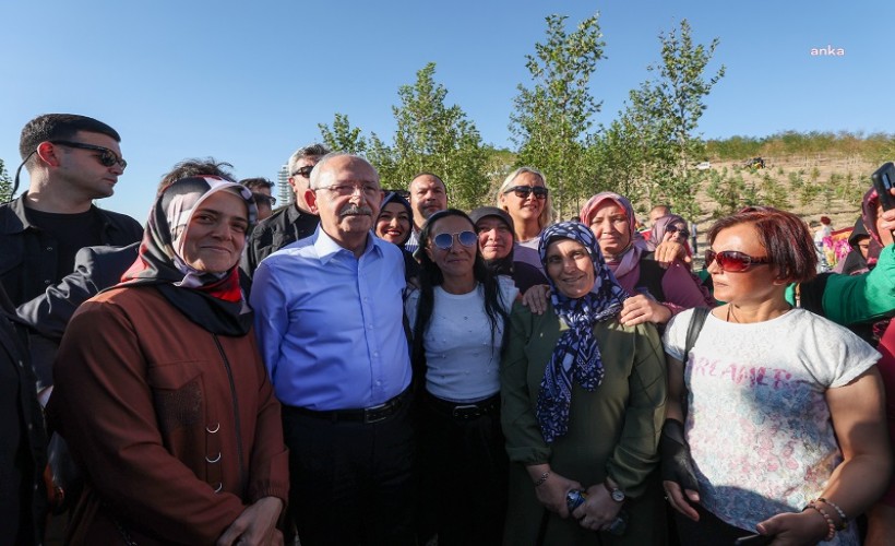 Kılıçdaroğlu: Cumhuriyet demek CHP demektir. CHP demek aslında Türkiye demektir...