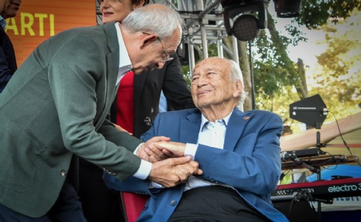 Kılıçdaroğlu'ndan Hıfzı Topuz için taziye mesajı