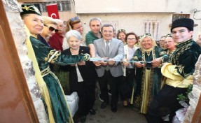 Konak Belediyesi tarafından restore edilen Tatar Kırım Türkleri Evi açıldı