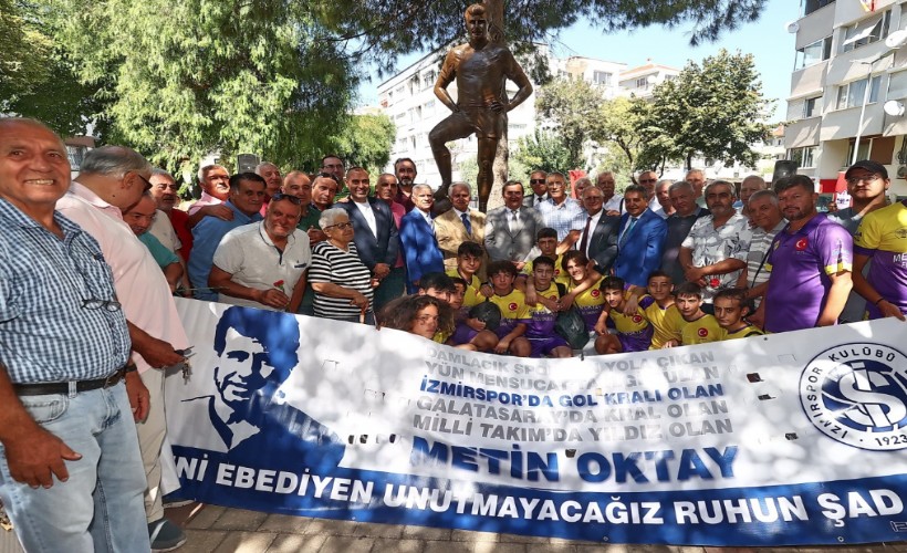 Konak 'Taçsız Kral' Metin Oktay'ı unutmadı