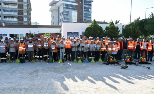 Menemen Belediyesi’nden Dünya Temizlik Günü etkinliği