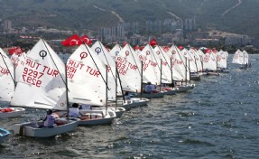 Narlıdere'de yelkenler, kurtuluşun kahramanlarına saygı için açılıyor!