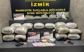Okullar açıldı, İzmir'de narkotik polisleri operasyonlara hız verdi