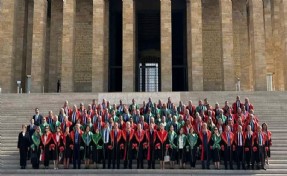 Yargıtay üyeleri, Anıtkabir'i ziyaret etti