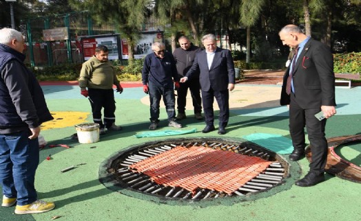 Bornova’da parklar yenilendi