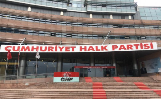 CHP'de adaylar için kritik hafta: Özel'den yoğun görüşme trafiği