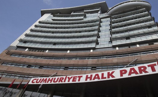 CHP’de kritik MYK öncesi ortalık karıştı: 14. katta 'İzmir' kavgası