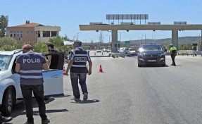 Çeşme'nin asayiş raporu: Aranan 925 kişi yakalandı