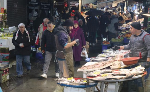 Hava şartları balık tezgahlarını etkiledi