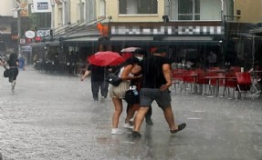 İzmir’e fırtına ve sağanak uyarısı!