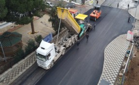 Menderes’te yoğun yol çalışması