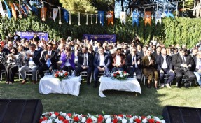 AK Parti Gaziemir İlçe Kongresi’nde mesaj yağmuru