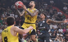 Aliağa Petkimspor'u Mersin durdurdu