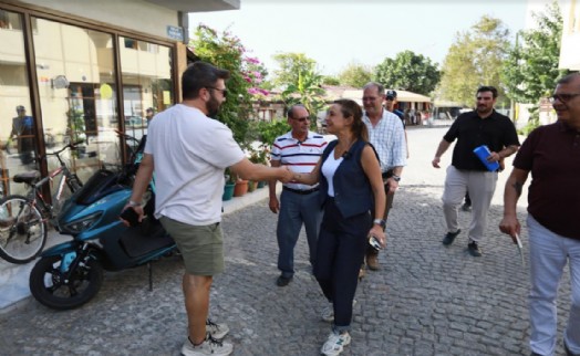 Başkan Sengel mahalleyi karış karış gezdi, çalışmaları inceledi