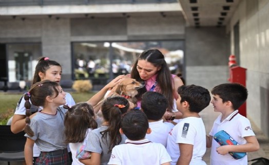 Bornova’da miniklerden büyük mesaj