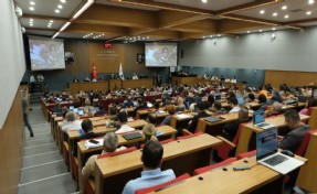 Büyükşehir meclisinden flaş karar: Otogar İZULAŞ'a devredildi