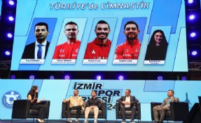 İz bırakan sporcular İzmir Spor Zirvesi’nde