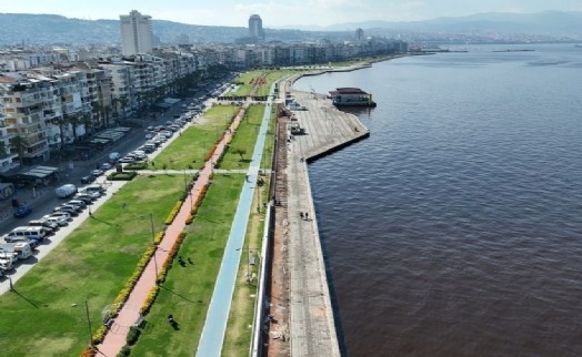 Kordon’da deniz taşkınlarını önlemek için yoğun tempo