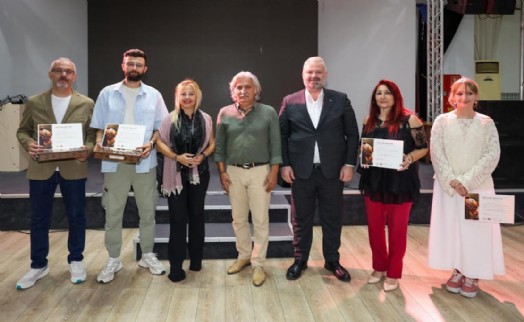 Menemen'de 'Çömleğin İzinde' ödülleri verildi