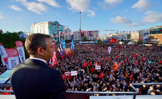 Özgür Özel'den Esenyurt mitinginde 'erken seçim' çağrısı: Ne gerekiyorsa yaptırmaya mecburuz