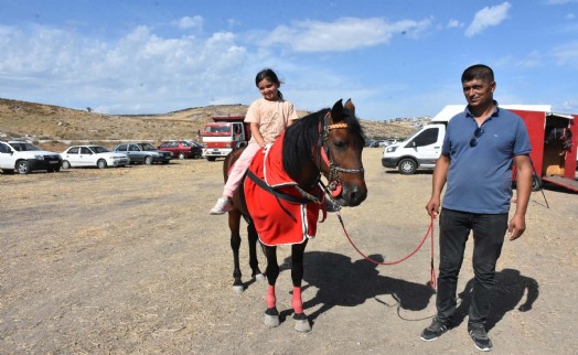 Rahvan at yarışı heyecanına çocuklar da katıldı