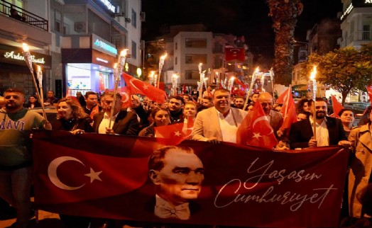 Seferihisar Belediyesi’nden coşkulu 101. yıl kutlaması