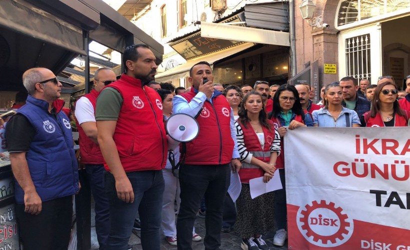 Sendika Egemenlik Binası önünde açıklama yaptı: 'Eylemimizi iptal etmek zorunda kaldık'