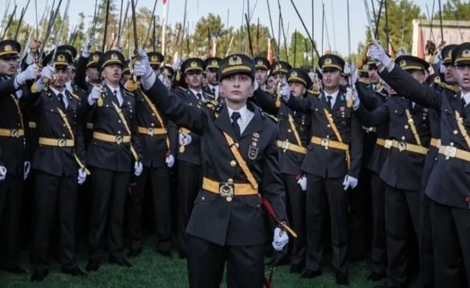 52 barodan teğmenlere destek açıklaması