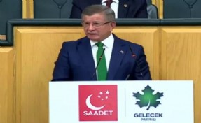 Ahmet Davutoğlu kürsüde İzmir'de yangında ölen 5 kardeşi gündeme getirdi: Gözyaşlarını tutamadı