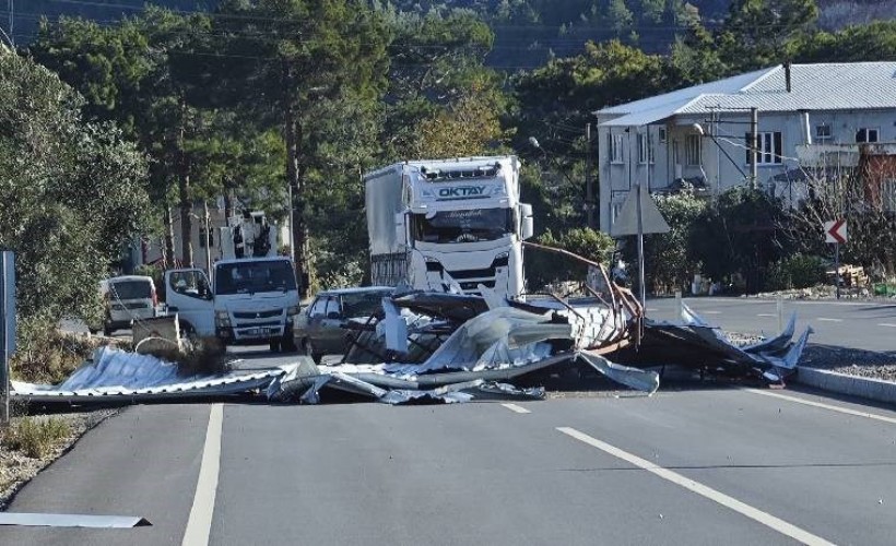 Akkuyu Nükleer Santrali'nde facia... İşçilerin kaldığı tesisin çatısı uçtu!