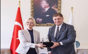 Almanya ile ilişkiler güçlendirilecek: Alman Büyükelçi Katharina Sorg, Tugay'ı ziyaret etti