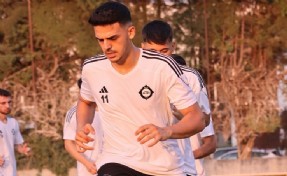 Altay'da Ferhat'tan profesyonel imza