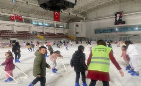 Bayraklılı çocuklar tatilin keyfini yaşadı