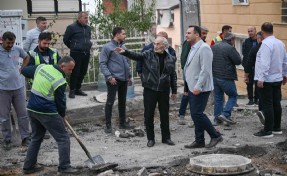 Bornova’da yol çalışmaları tam gaz devam ediyor