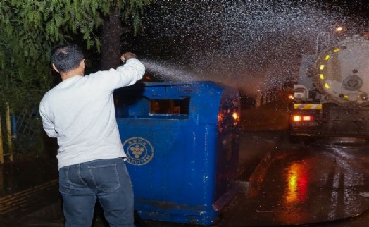 Buca’da temizlik çalışmaları aralıksız sürüyor