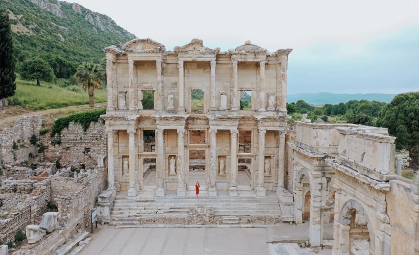 Efes Selçuk'ta Geleneksel Herakleitos Felsefe Günleri başlıyor!