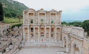 Efes Selçuk'ta Geleneksel Herakleitos Felsefe Günleri başlıyor!