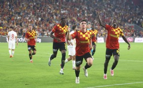 Göztepe'de Taha'ya Mainz kancası