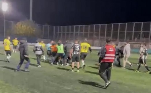 İzmir'de hakeme saldıran amatör futbolcu tutuklandı