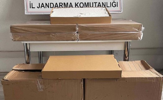 Manisa'da yolcu otobüsünde 80 bin dolu makaron ele geçirildi; 2 gözaltı