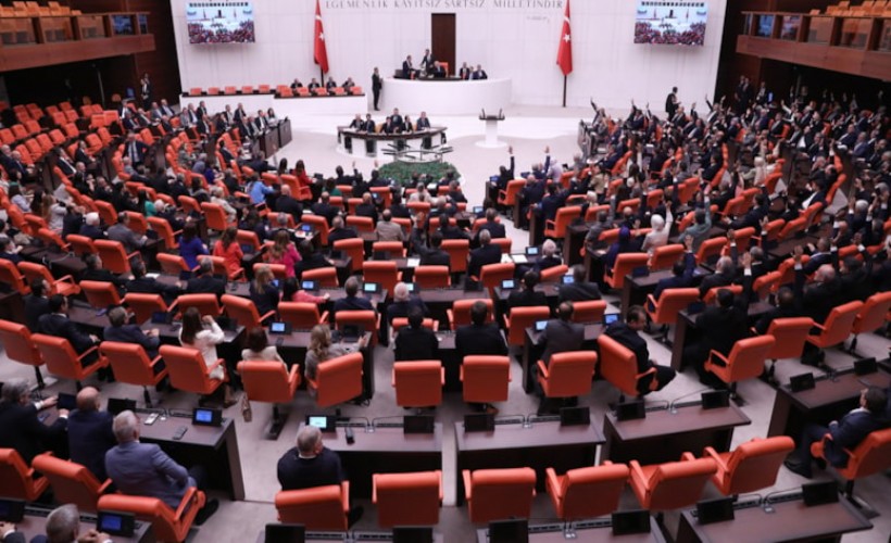 Milyonlarca çalışan ve öğrenciye kötü haber! AK Parti ve MHP oylarıyla reddedildi