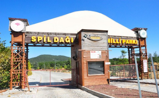 Spil Dağı Milli Parkı'na girişler 101 gün sonra açıldı