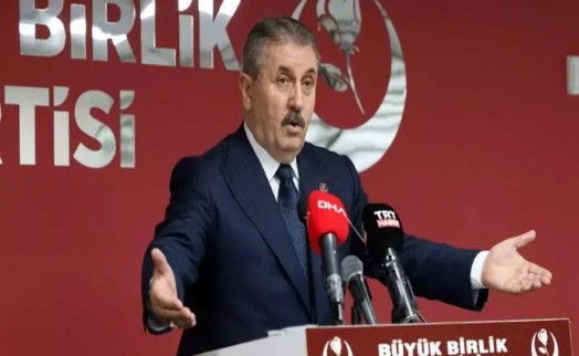 Destici'den Özgür Özel'e eleştiri: DEM ile de kol kola giriyorlar